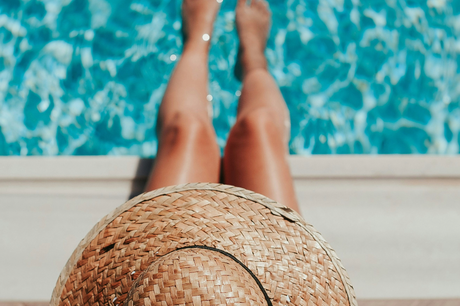 Stay Safe This Summer: Essential Social Media Tips for Holidaymakers
