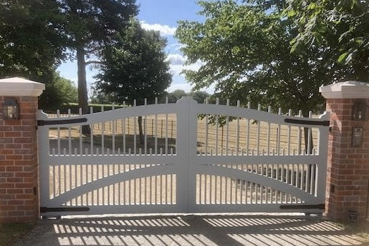 Automatic gates